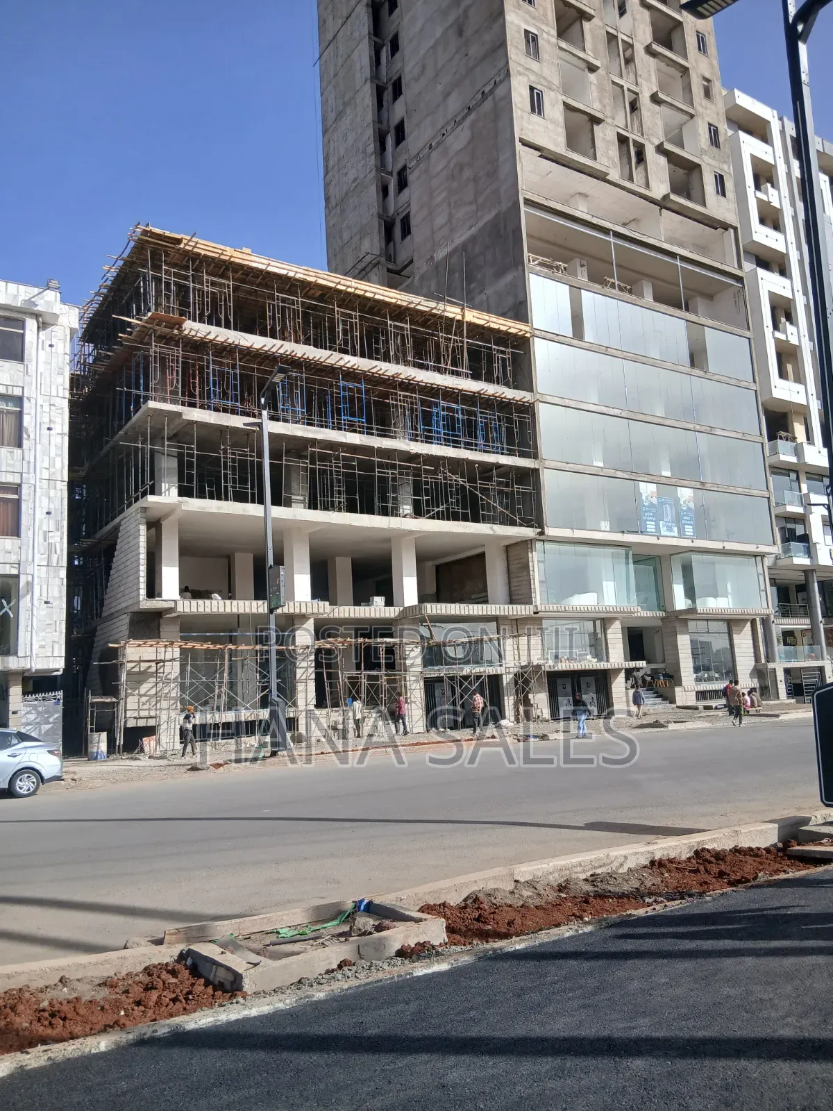 ሱቆችን 16ካሬ ጀምሮ እየሸጥን እንገኛለን