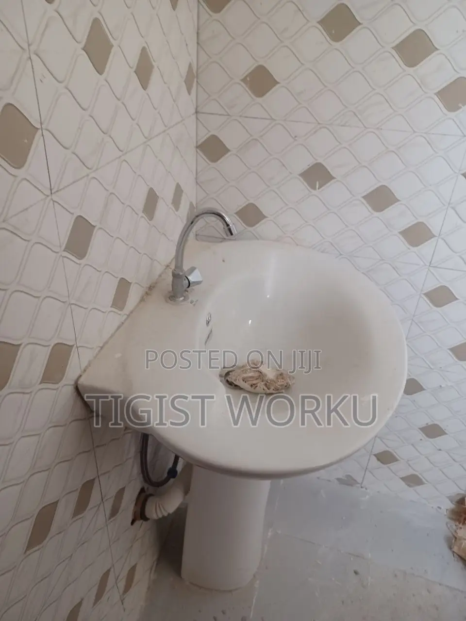 3bdrm House in Condominium, Oromia-Finfinne for sale