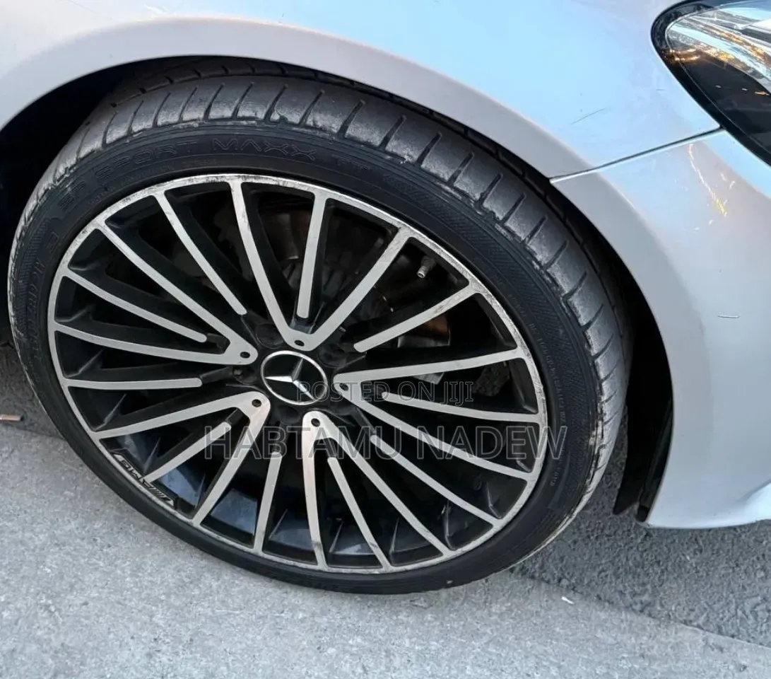 Mercedes-Benz C180 2014 Silver
