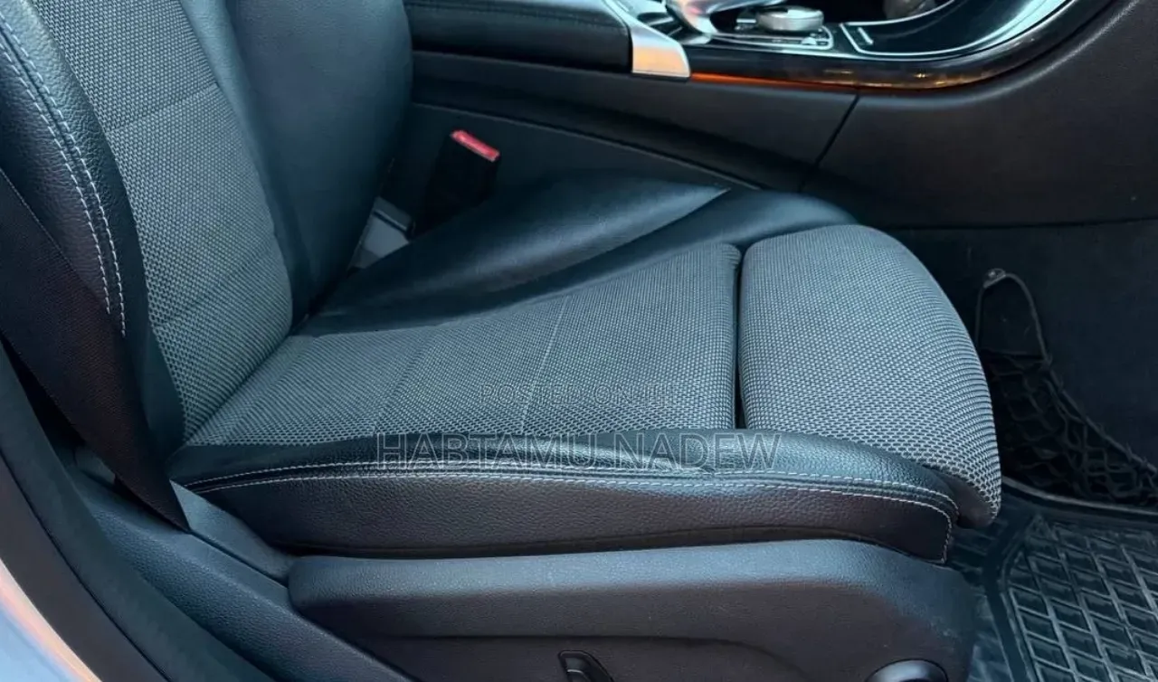 Mercedes-Benz C180 2014 Silver