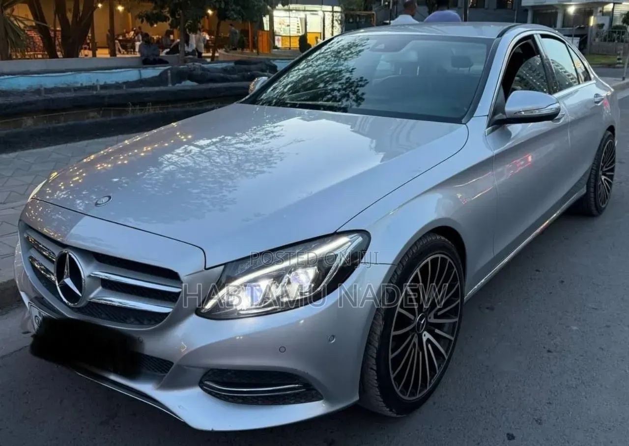 Mercedes-Benz C180 2014 Silver