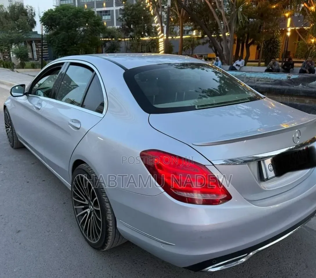 Mercedes-Benz C180 2014 Silver