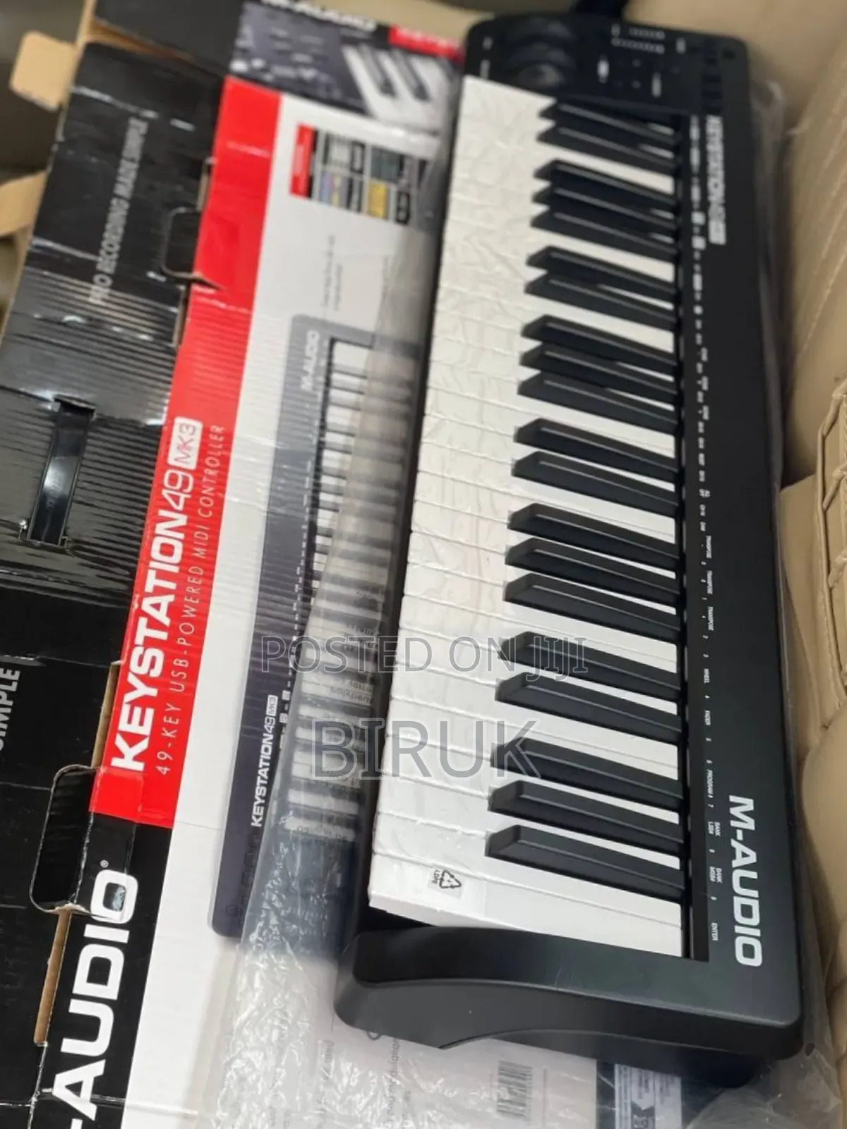 M Audio Keyboard