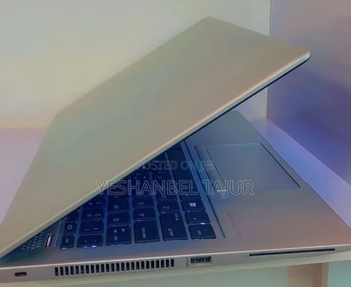 New Laptop HP EliteBook 840 G5 16GB Intel Core i7 SSD 512GB