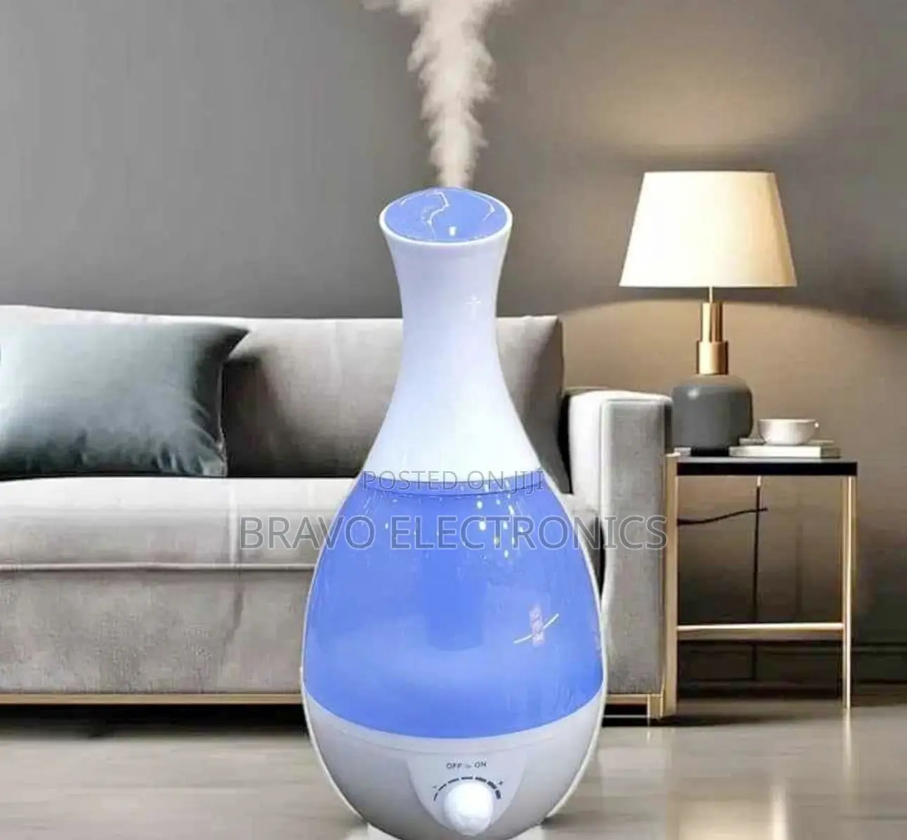 Humidifier With A 2.4l Capacity And Led Light