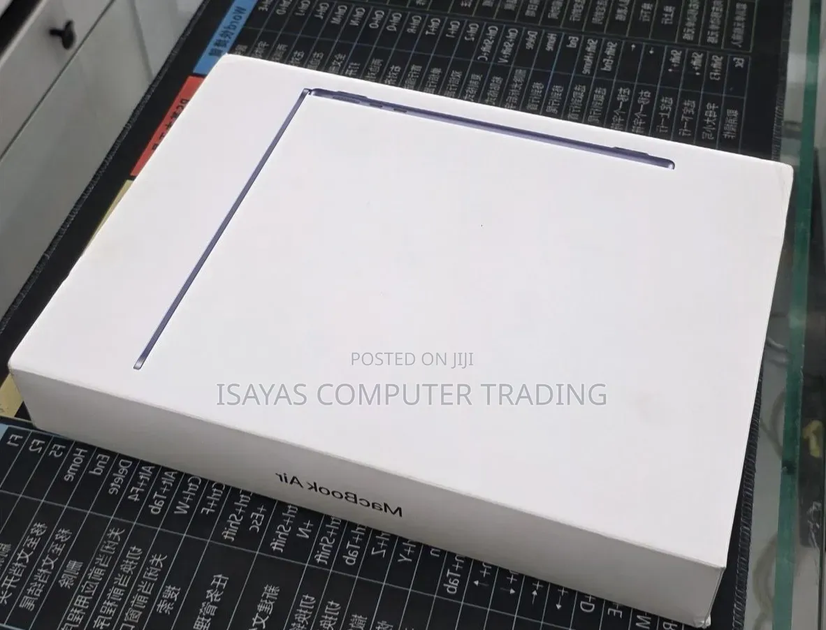 New Laptop Apple MacBook Air 2026 M5 13-inch 16GB Apple M5 SSD 512GB