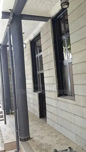 Furnished 8bdrm Villa in Dukem, East Shewa for sale