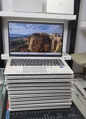 New Laptop HP EliteBook 840 G8 16GB Intel Core i7 SSD 512GB