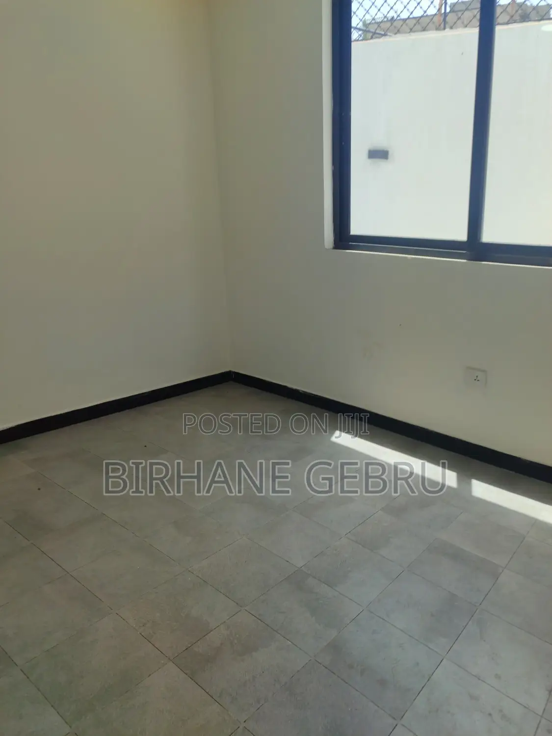 11bdrm House in G+3 House, Bole for rent