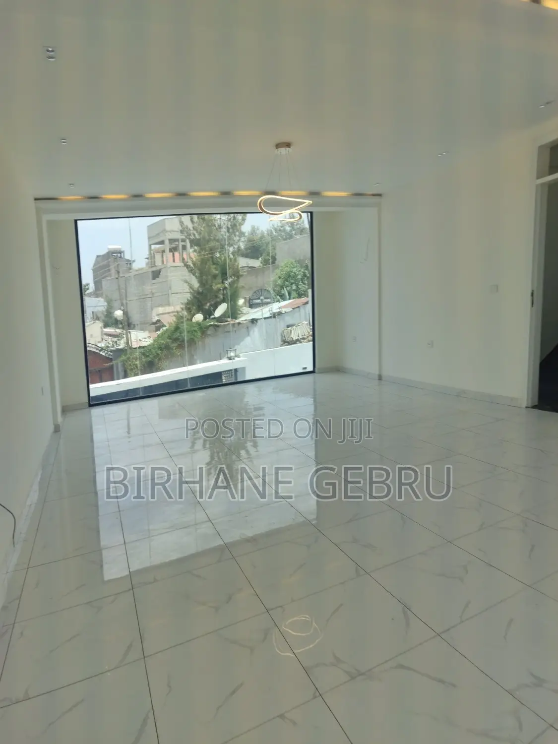 11bdrm House in G+3 House, Bole for rent