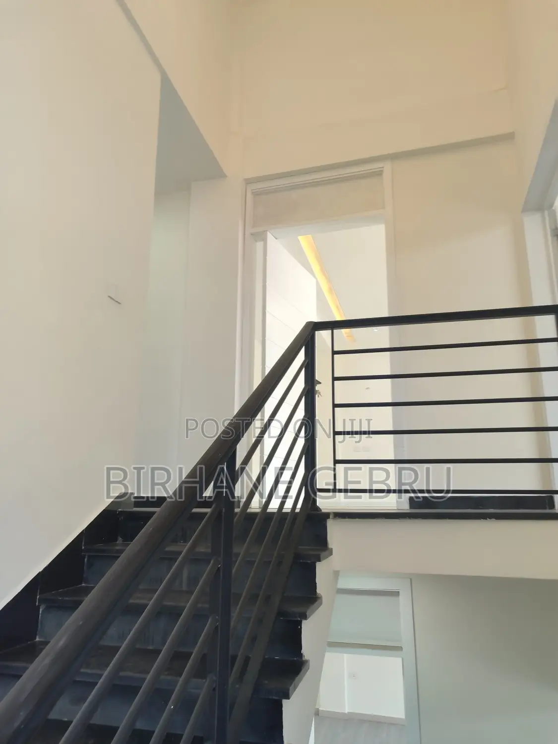 11bdrm House in G+3 House, Bole for rent