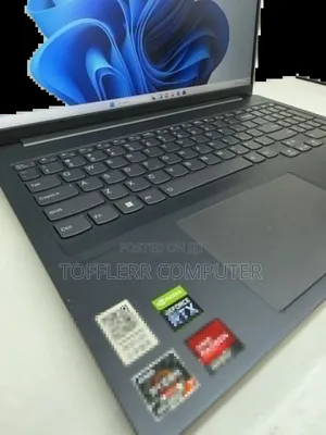 New Laptop Lenovo Ideapad 3 16GB AMD Ryzen 7 SSD 512GB