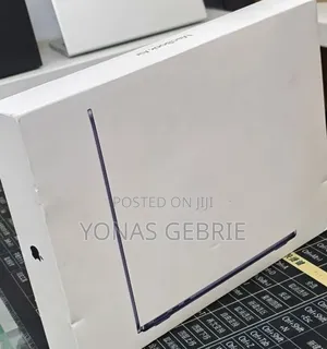 New Laptop Apple MacBook 16GB Apple M5 SSD 512GB