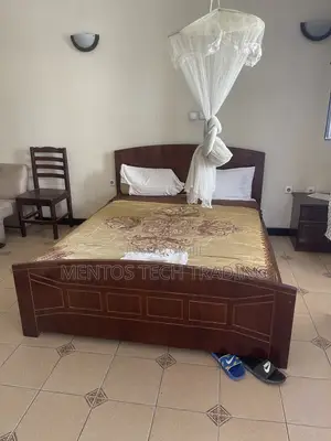 Bed 150 Size Almost New