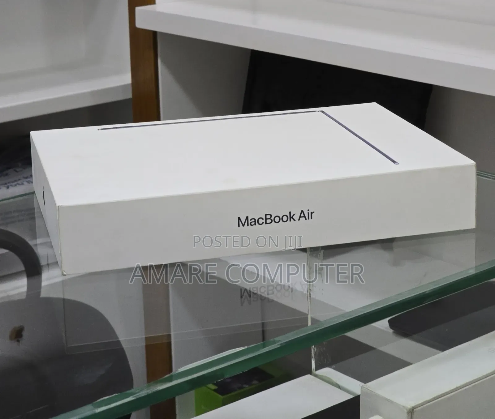 New Laptop Apple MacBook Air 2026 M5 13-inch 16GB Apple M5 SSD 512GB