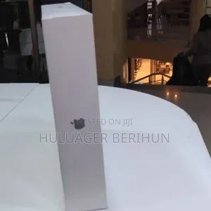 New Laptop Apple MacBook Air 2026 M5 13-inch 16GB Apple M5 SSD 512GB