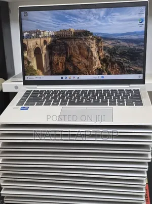 New Laptop HP EliteBook 840 G8 16GB Intel Core i7 SSD 512GB