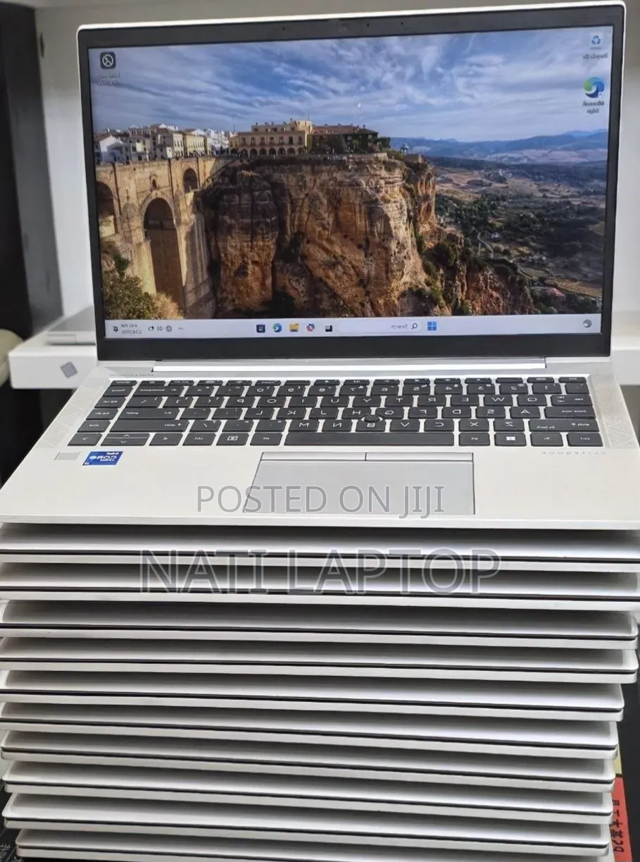 New Laptop HP EliteBook 840 G8 16GB Intel Core i7 SSD 512GB