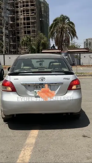 Toyota Yaris 2007 Gray