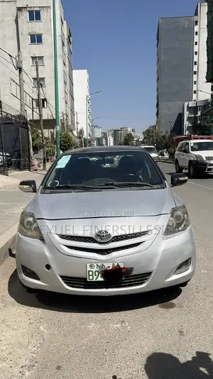 Toyota Yaris 2007 Gray