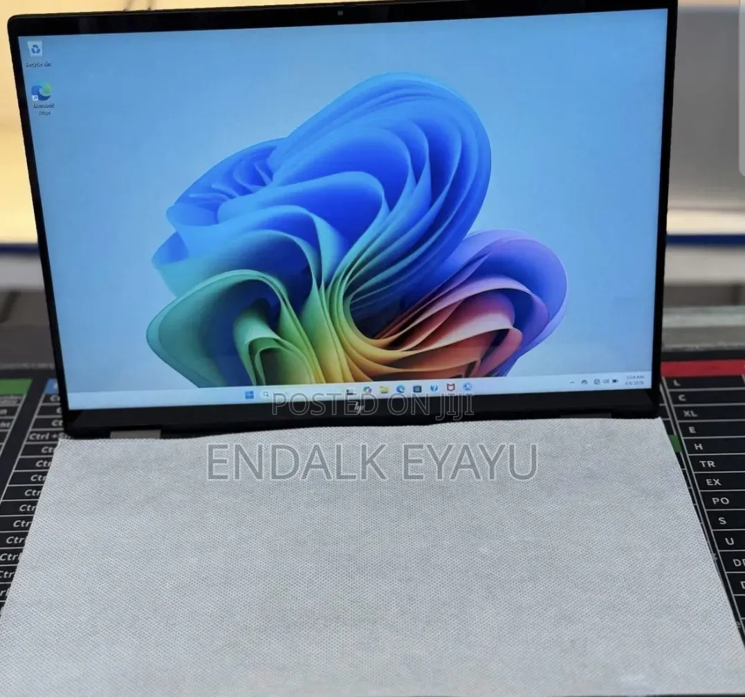 New Laptop HP OmniBook 7 16" 16GB Intel Core Ultra 7 SSD 1T