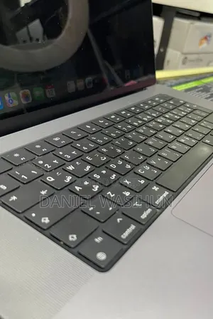New Laptop Apple MacBook Pro M1 16GB Apple M1 Pro SSD 512GB