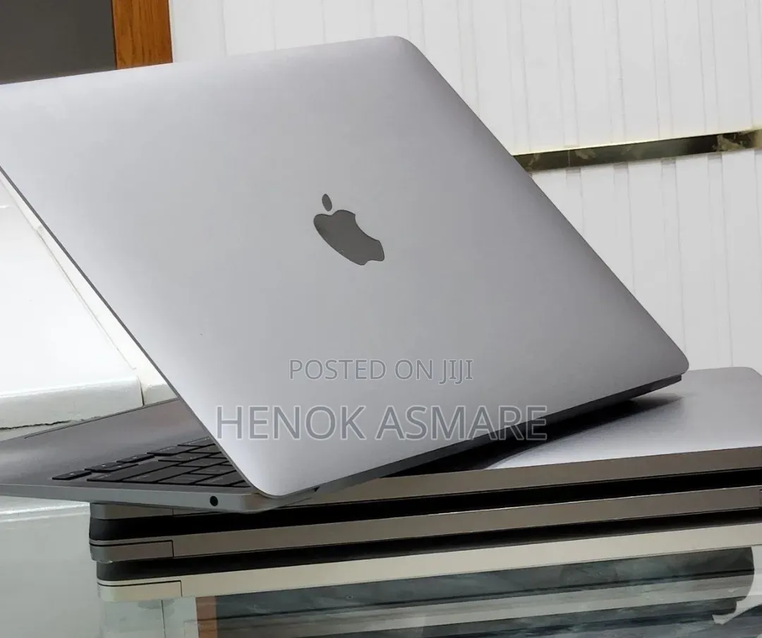 New Laptop Apple MacBook Air 2020 M1 8GB Apple M1 SSD 256GB