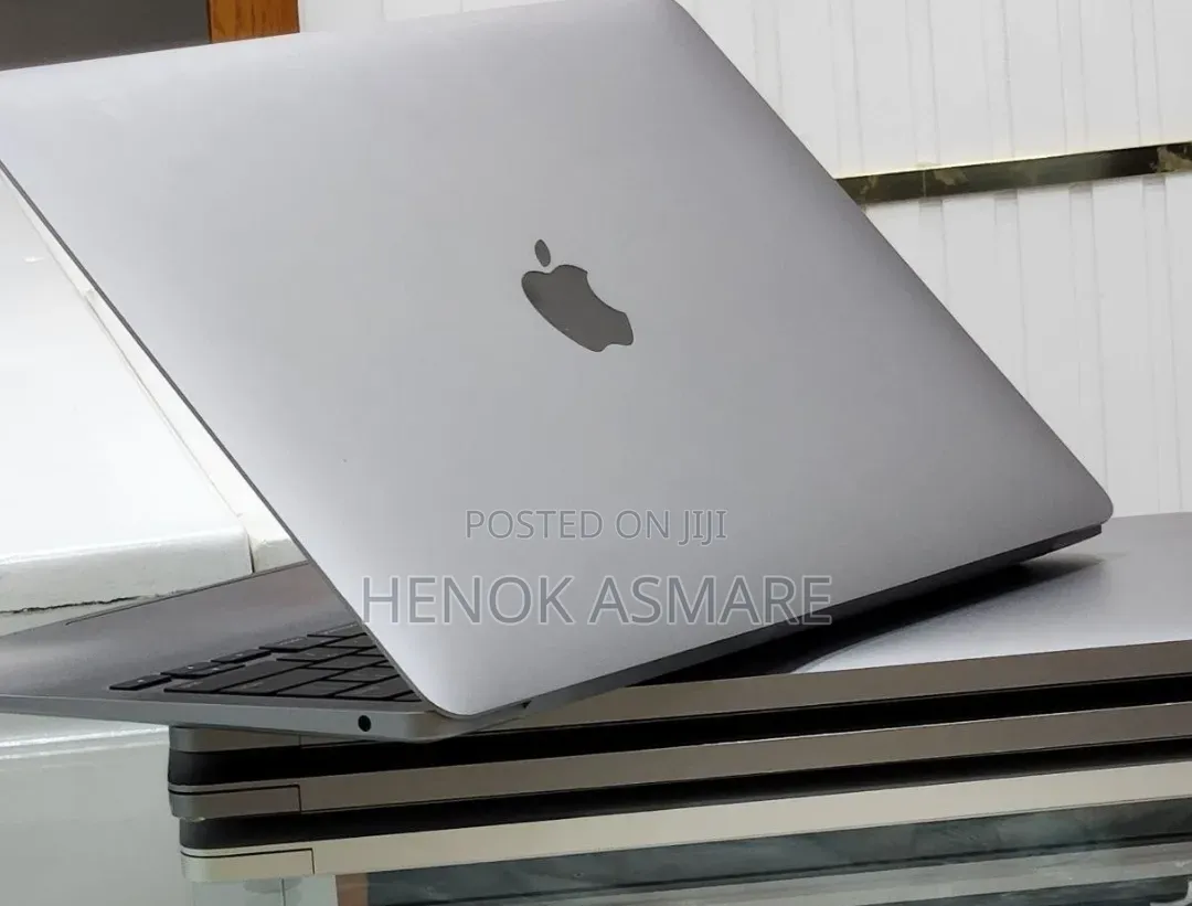 New Laptop Apple MacBook Air 2020 M1 8GB Apple M1 SSD 256GB