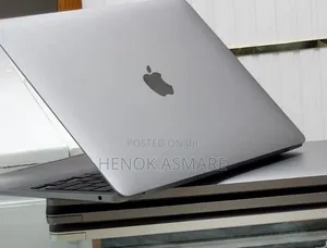 New Laptop Apple MacBook Air 2020 M1 8GB Apple M1 SSD 256GB
