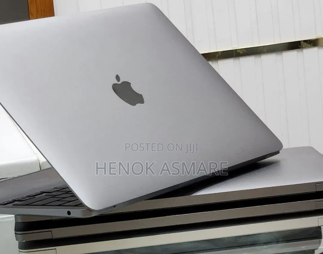 New Laptop Apple MacBook Air 2020 M1 8GB Apple M1 SSD 256GB