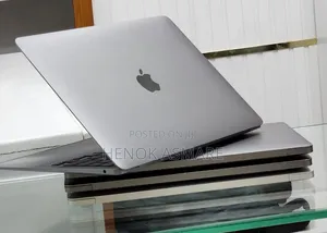 New Laptop Apple MacBook Air 2020 M1 8GB Apple M1 SSD 256GB