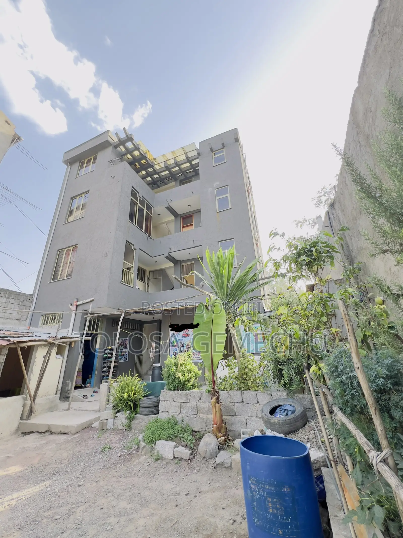 4bdrm House in Akaky Kaliti for sale