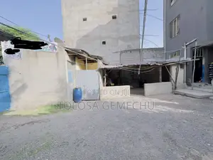 4bdrm House in Akaky Kaliti for sale