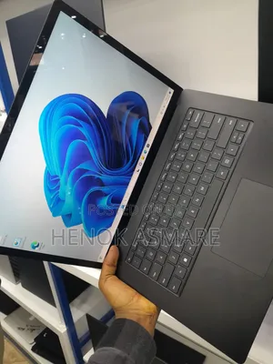 New Laptop Microsoft Surface 16GB Intel Core i7 SSD 512GB