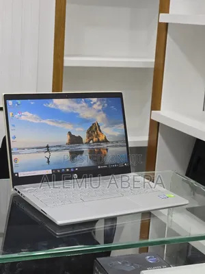 New Laptop HP Pavilion 14 8GB Intel Core i5 SSD 512GB