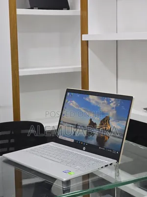 New Laptop HP Pavilion 14 8GB Intel Core i5 SSD 512GB