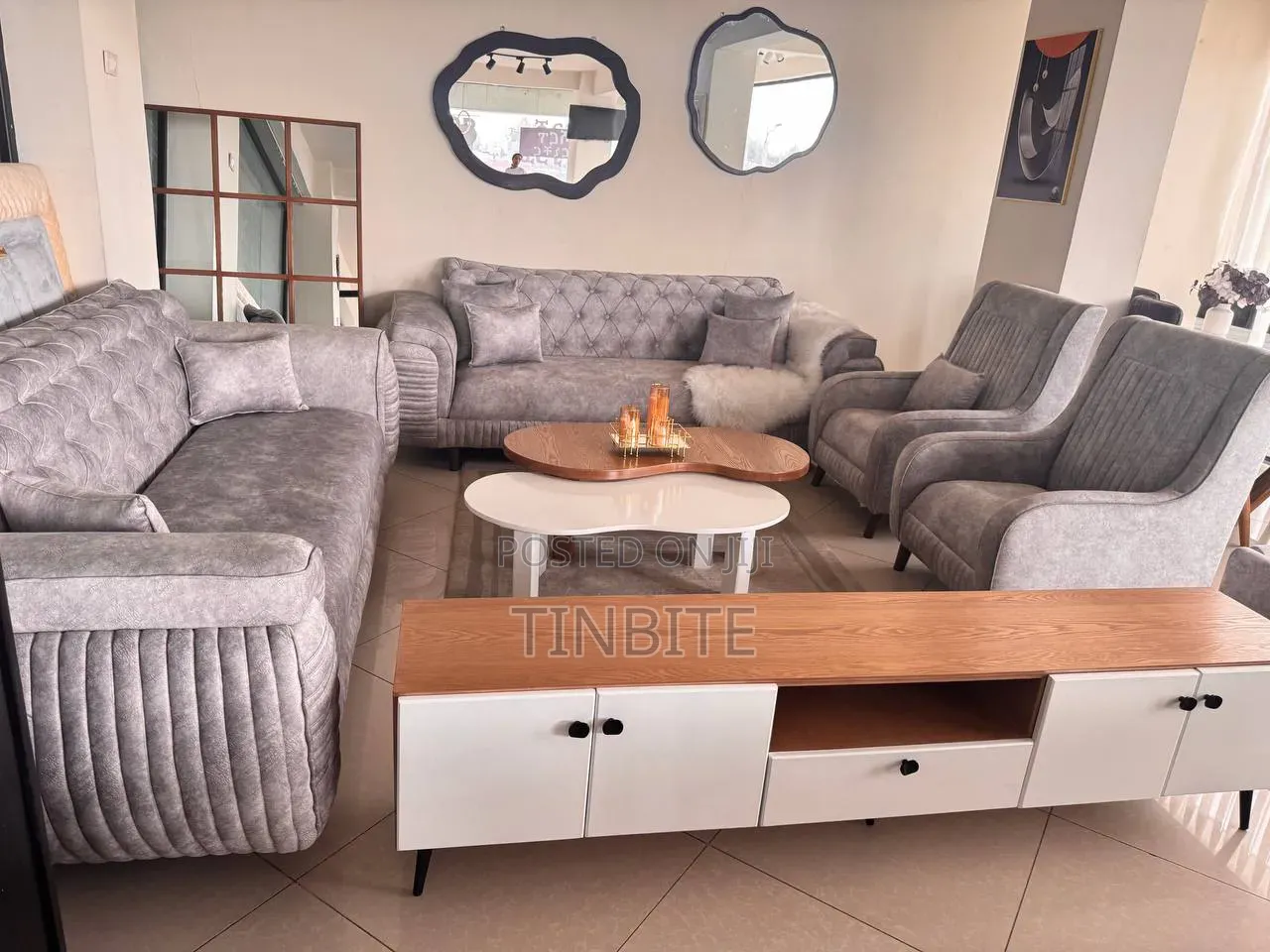 Sofas (ሶፋ)