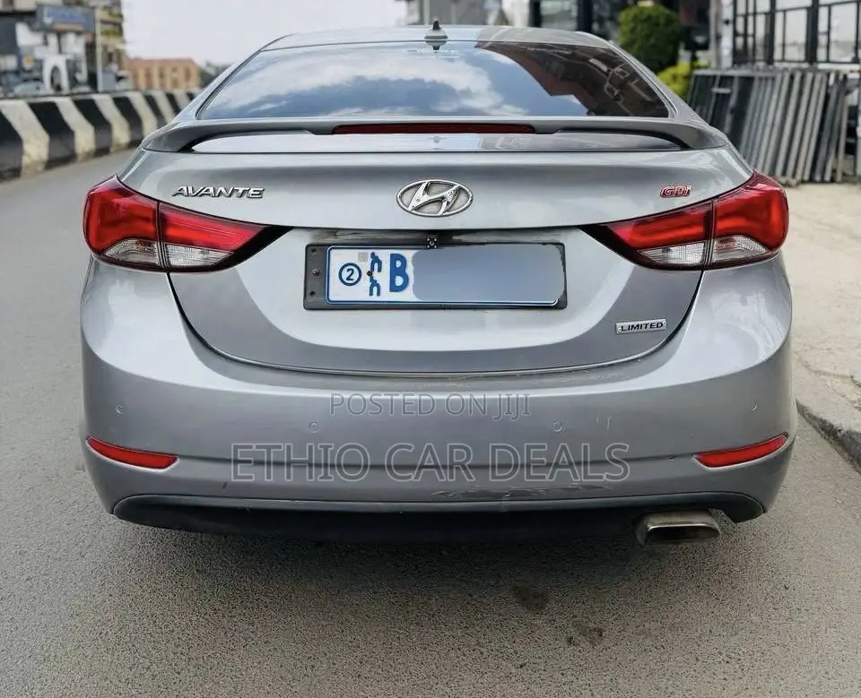 Hyundai Avante 2015 Silver
