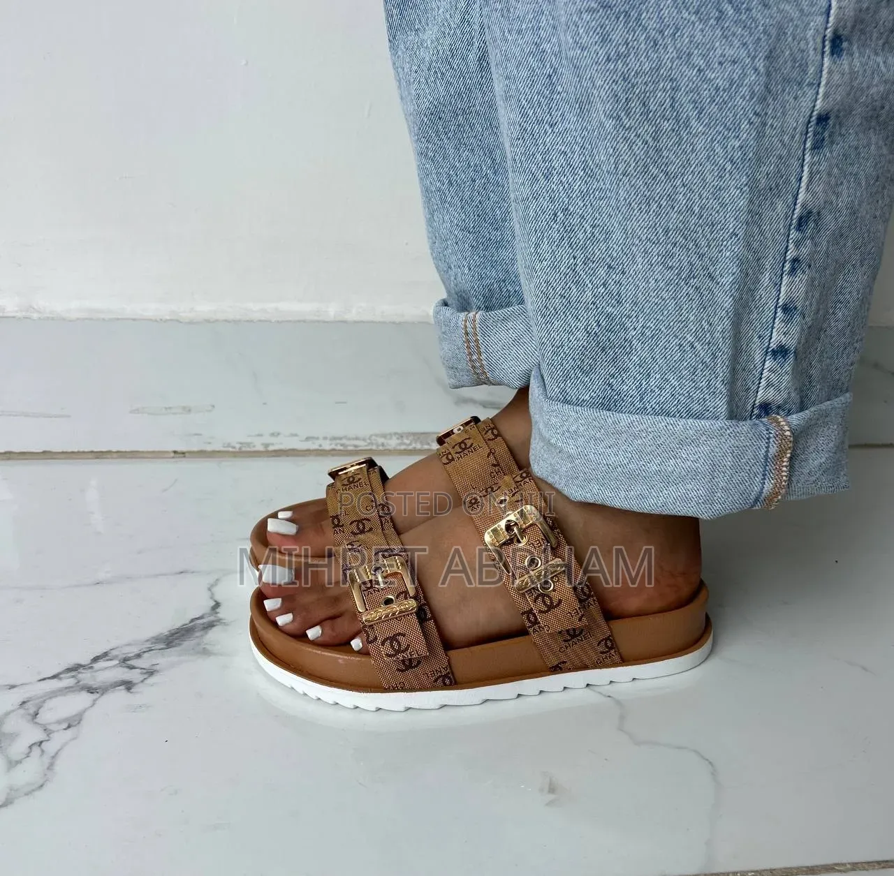 Double Strap Sendals