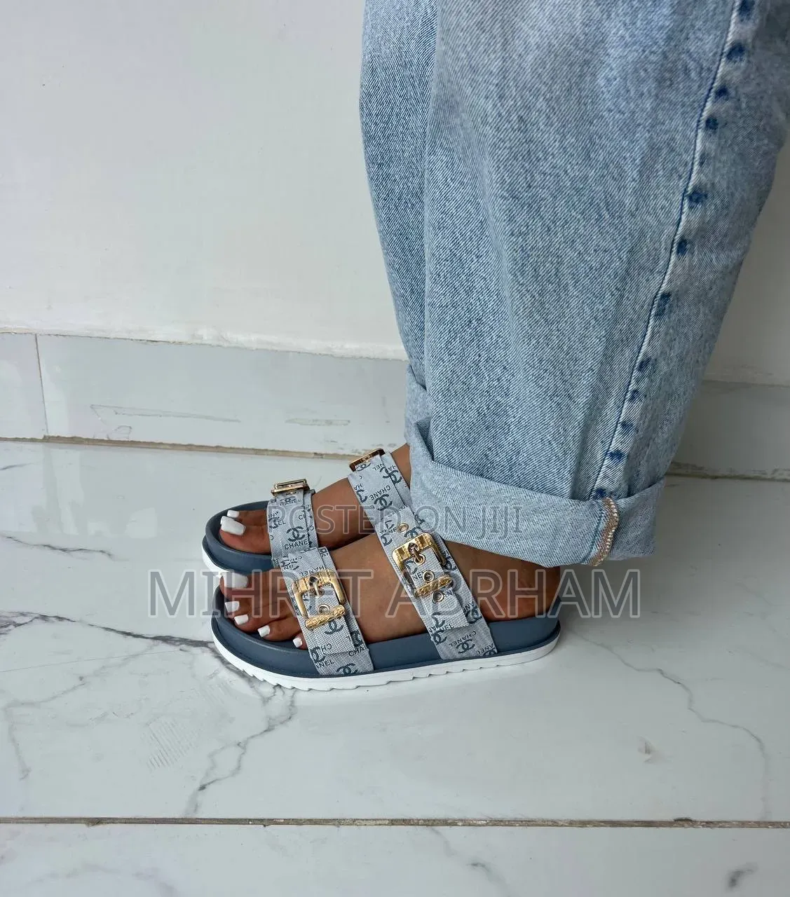 Double Strap Sendals