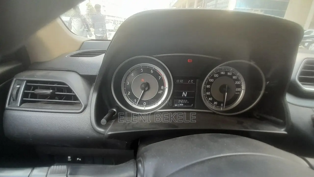 New Suzuki Dzire 2023 Silver