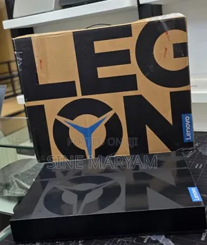 New Laptop Lenovo Legion 7 32GB AMD Ryzen 9 SSD 1T