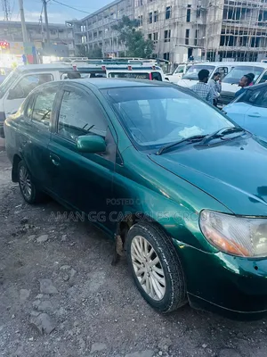 Toyota Platz 2002 Green