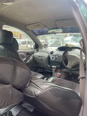 Toyota Platz 2002 Green