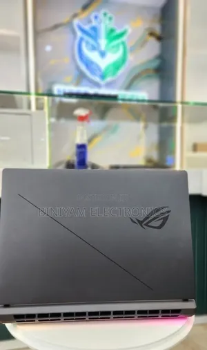 New Laptop Asus ROG Strix G17 32GB Intel Core Ultra 9 SSD 2T