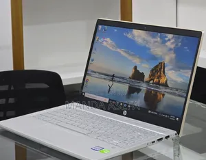 New Laptop HP Pavilion 14 8GB Intel Core i5 SSD 512GB