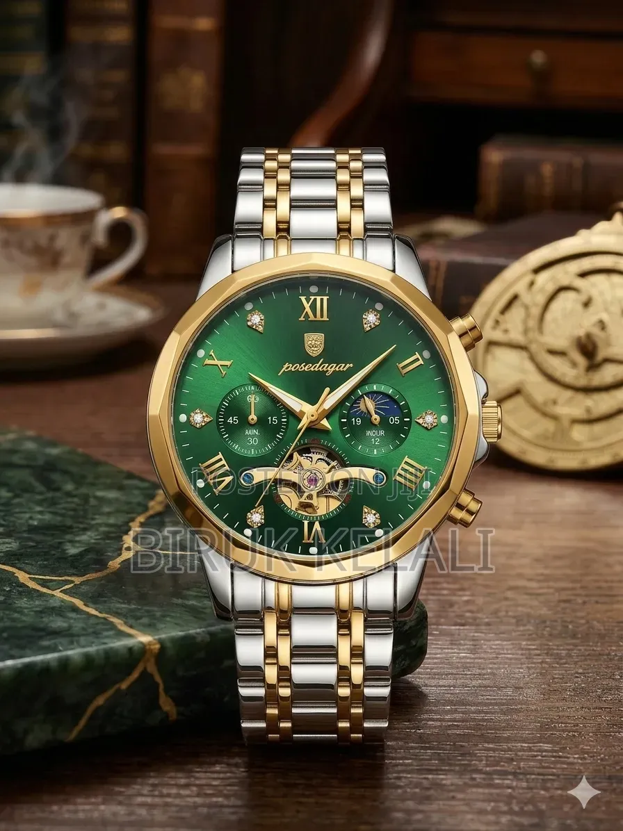 Poedagar 938 Diamond Mirror Chronograph Watch With a Green Dial