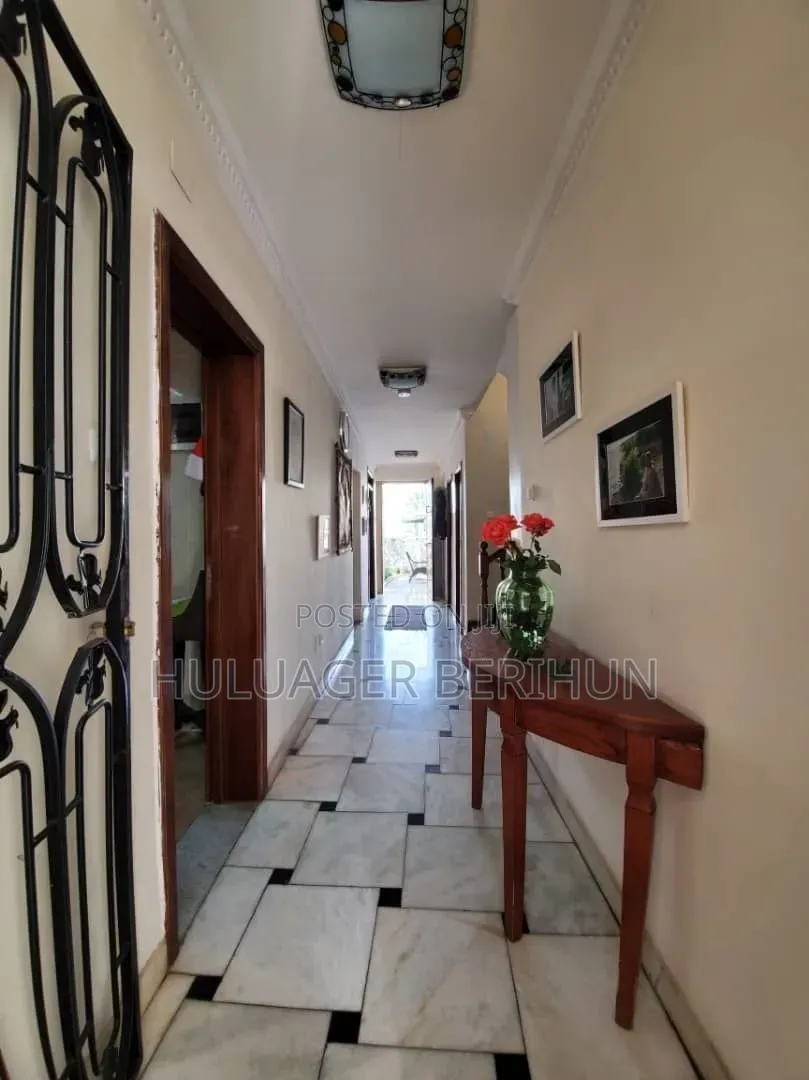 Furnished 4bdrm House in Bole for sale
