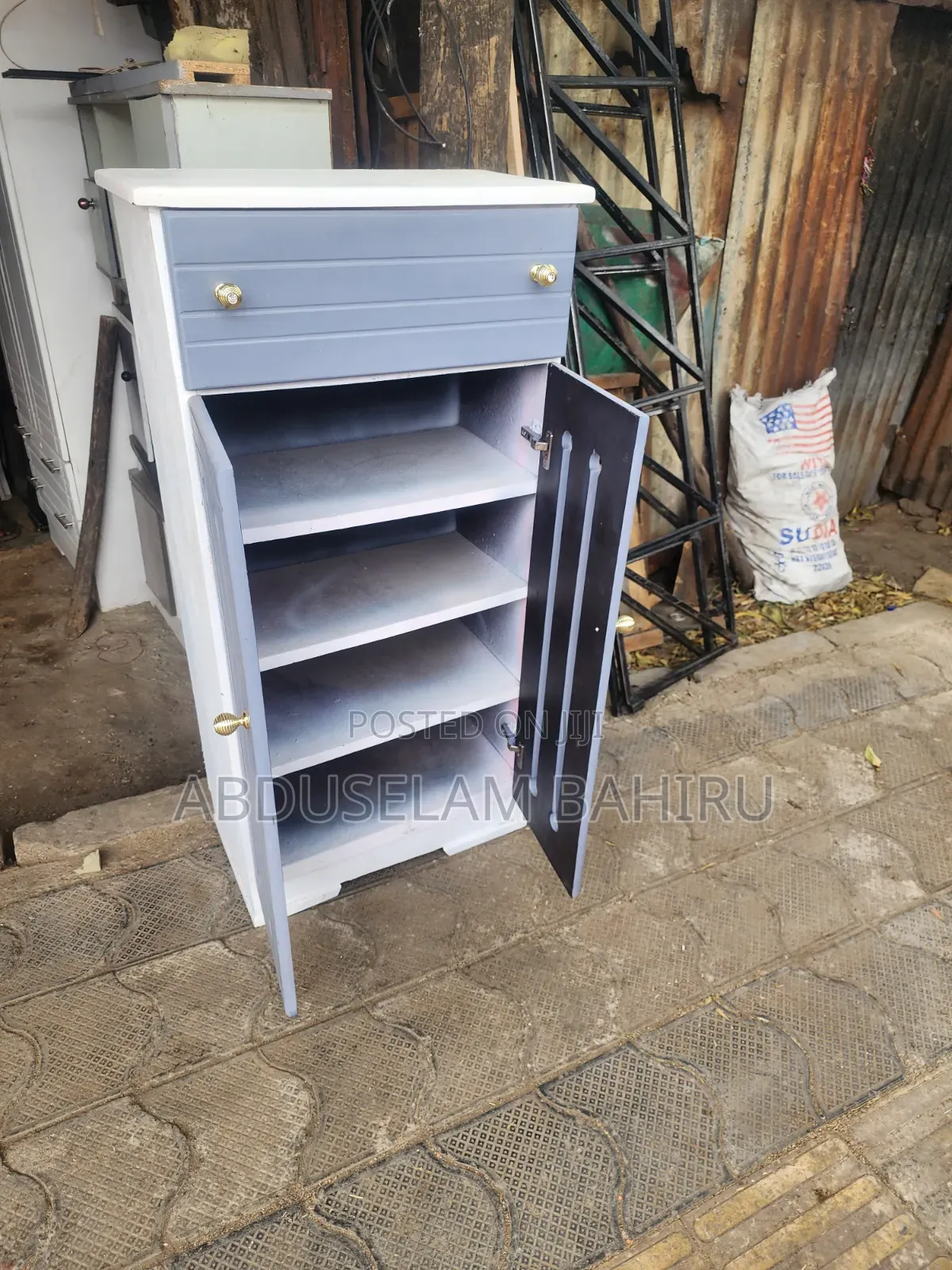 Shose Rack(ጫማ መደርደሪያ)