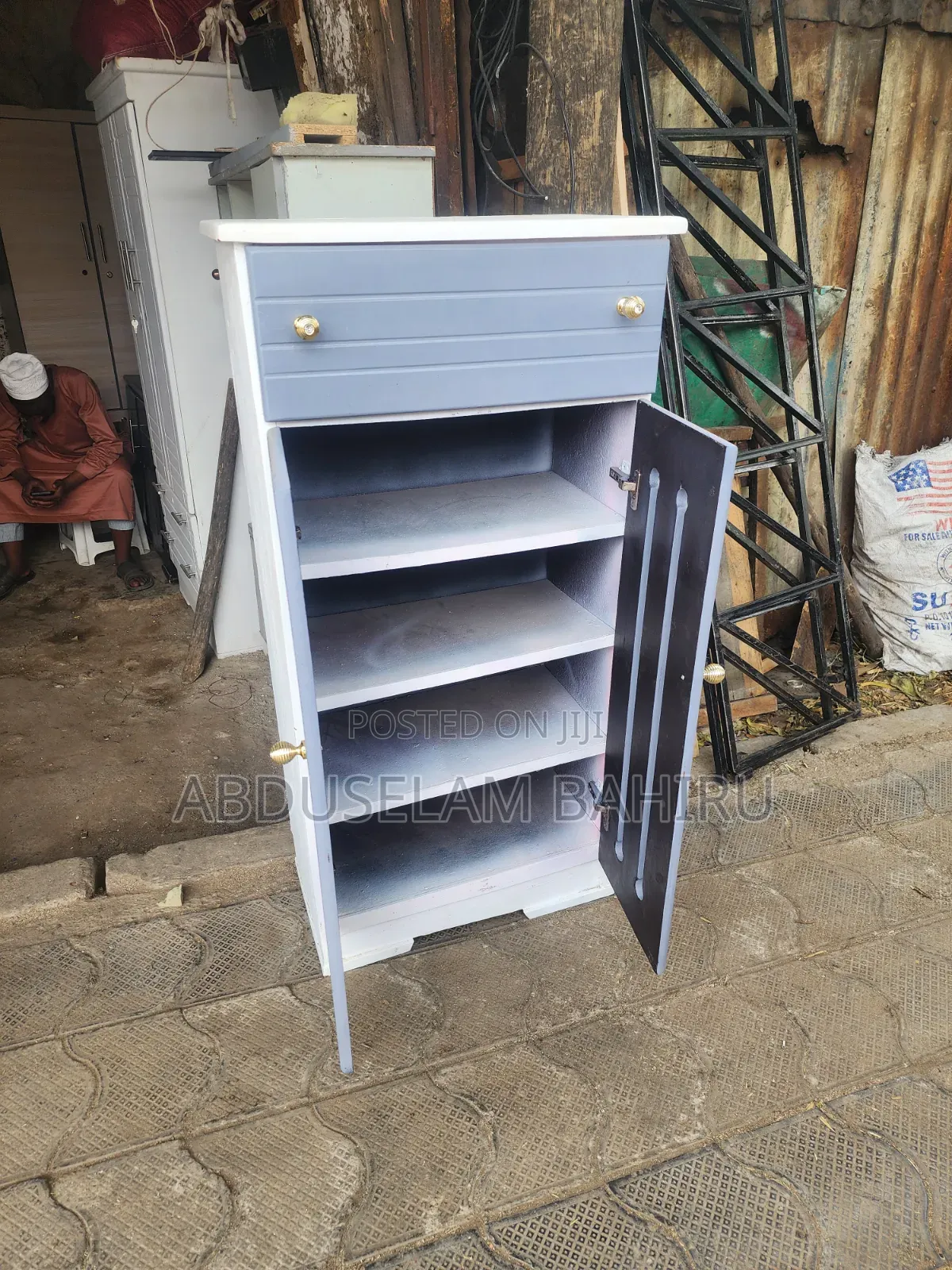 Shose Rack(ጫማ መደርደሪያ)